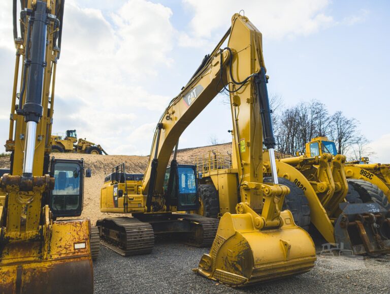 2016 CATERPILLAR 349F3